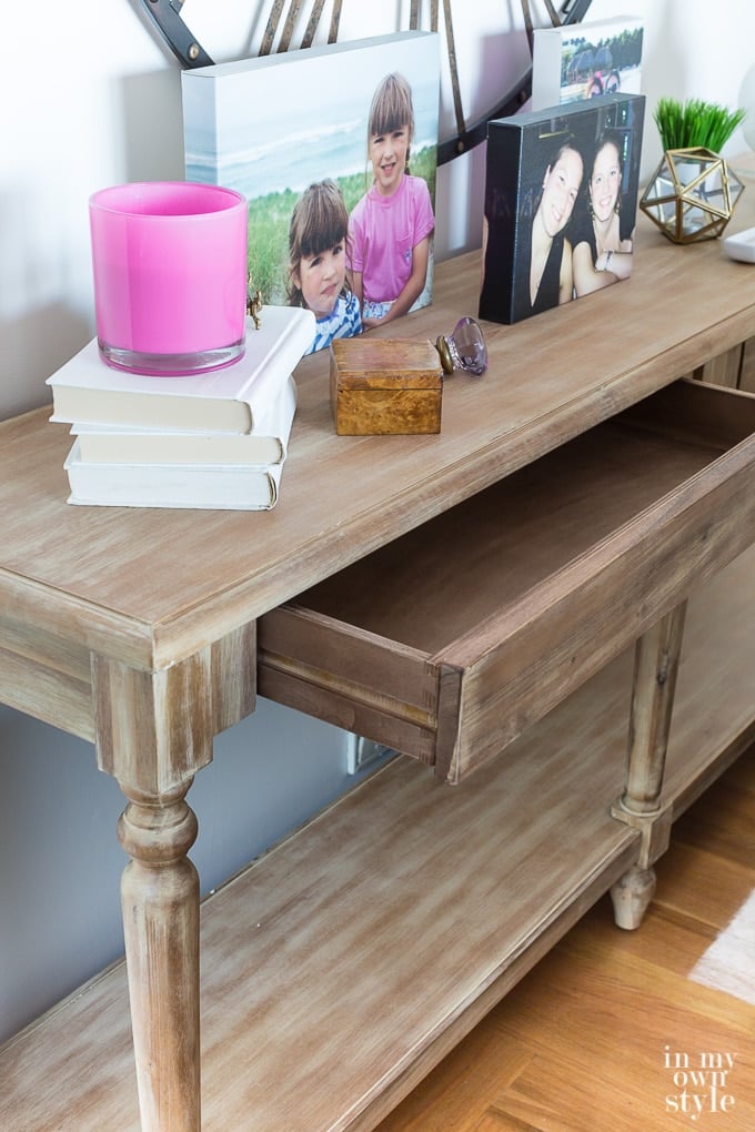Living room furniture arranging