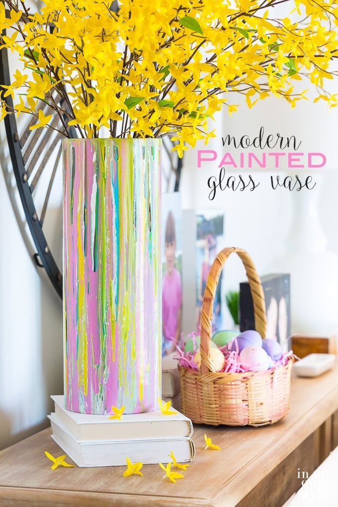 How to paint a glass vase. Easter-and-spring-decorating-ideas-to-make using paint.