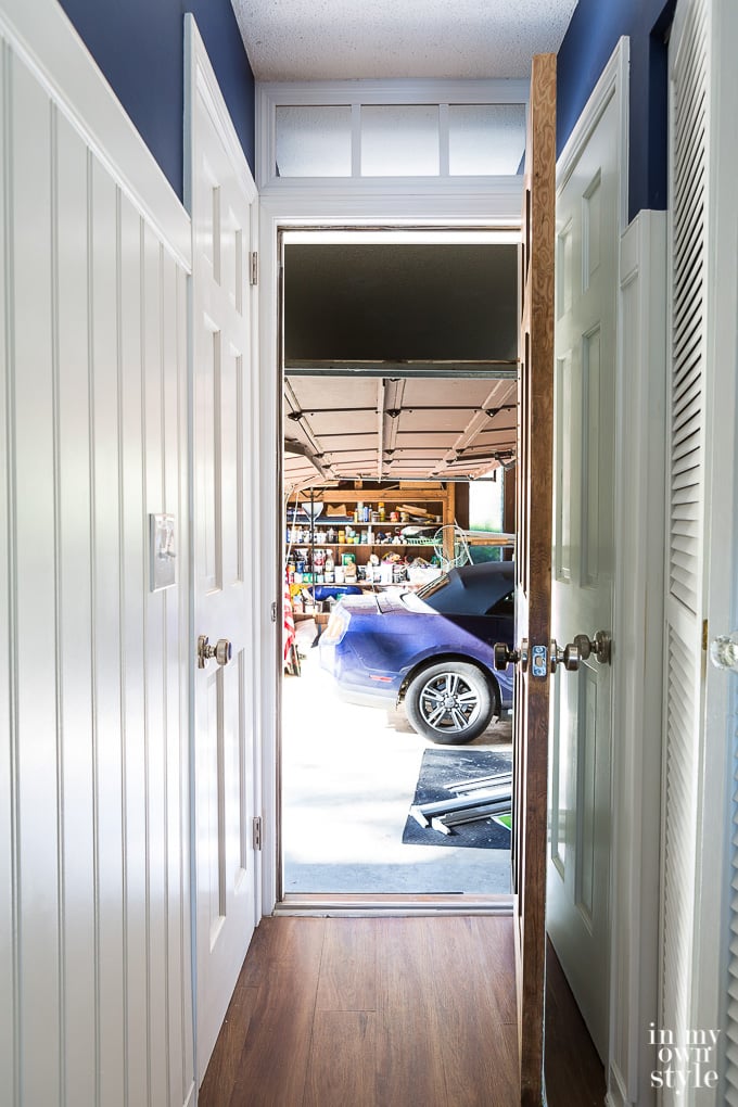 Installing a retractable screen door