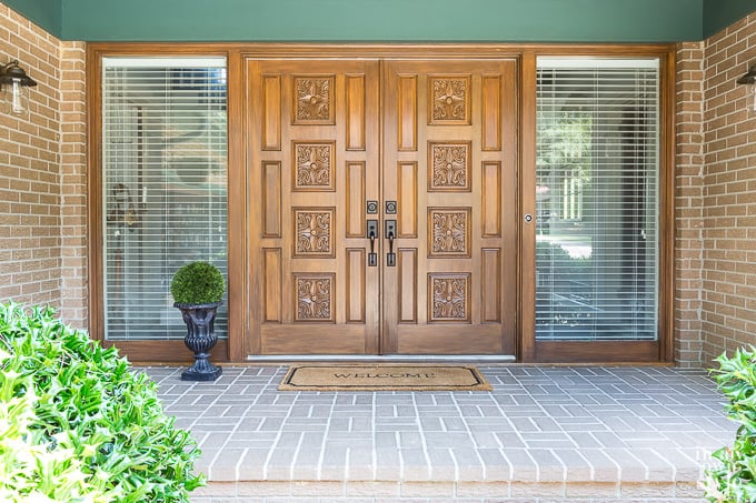 How to paint a faux woodgrain finish