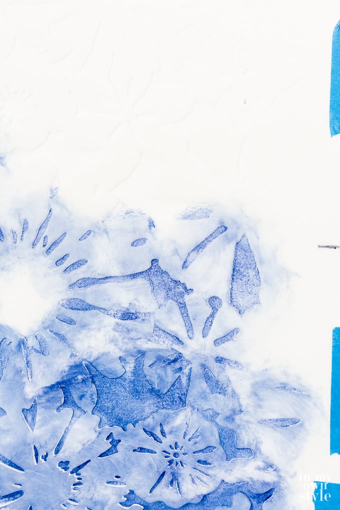 How to stencil a wall using a Royal Designs Studio stencil