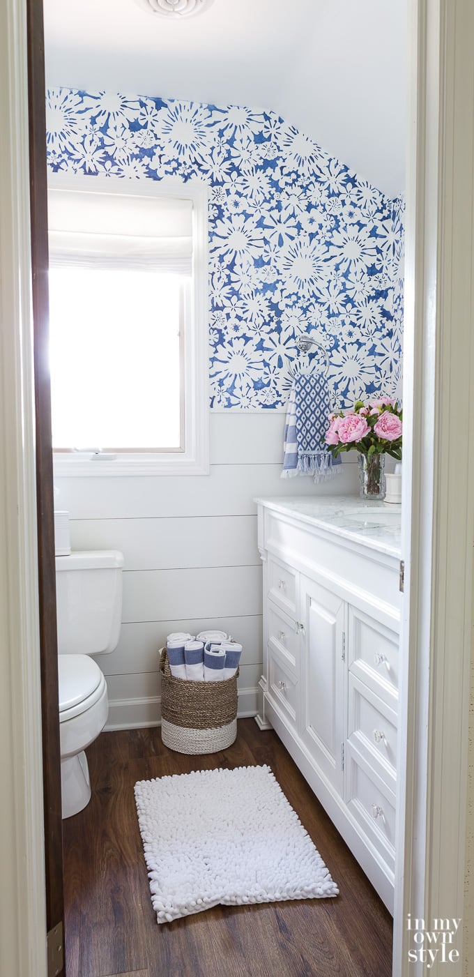 How to stencil a wall using a Royal Designs Studio stencil