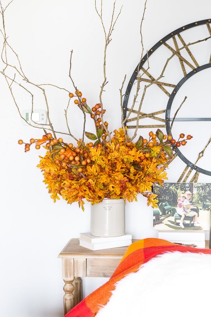 Easy autumn floral arrangement DIY