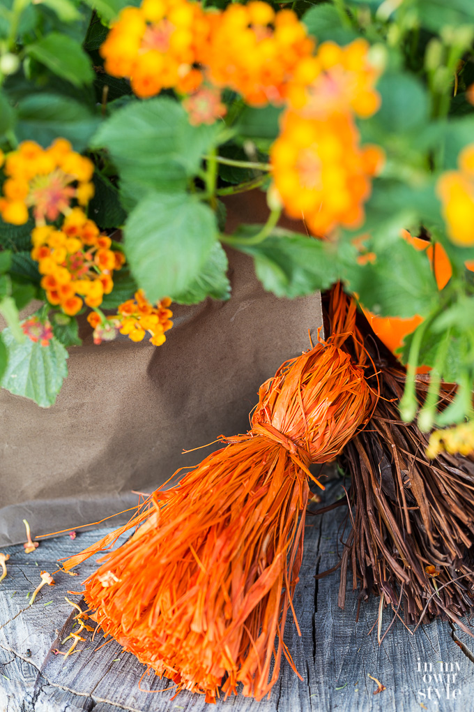 Ways to use raffia in home decor