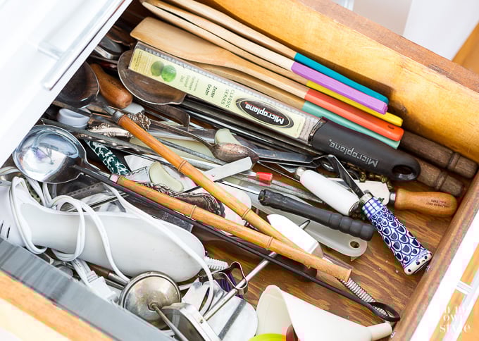 kitchen drawer organizing tips