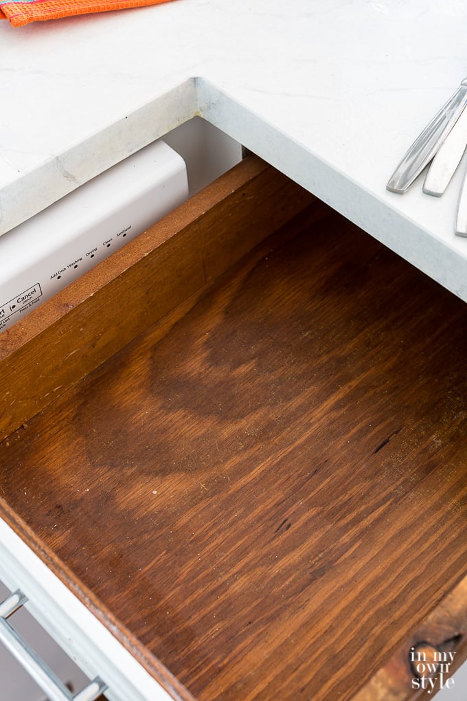 how-to-cut-perfect-drawer-liners-for-kitchen-drawers