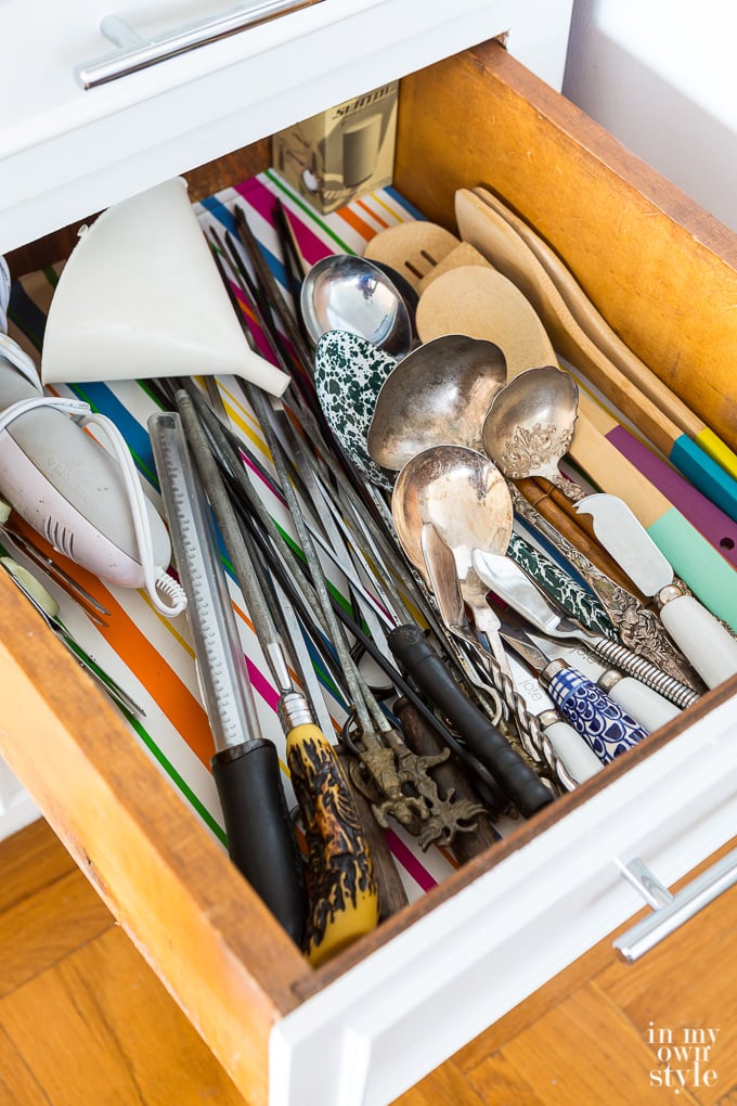 kitchen drawer organizing