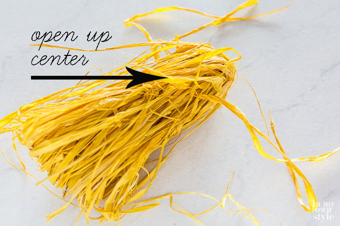 How-to-make-raffia-tassels-for-fall-decorating-open-up-center