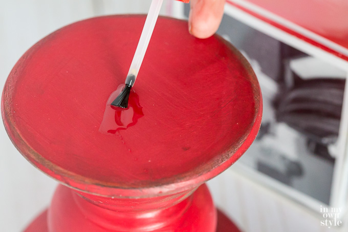 Can Krazy Glue attach wood and plastic together?