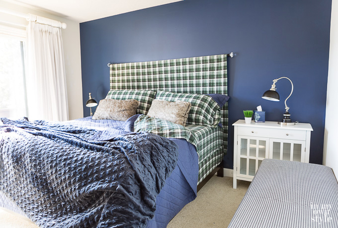 paint-in navy blue on-accent-wall-in-bedroom