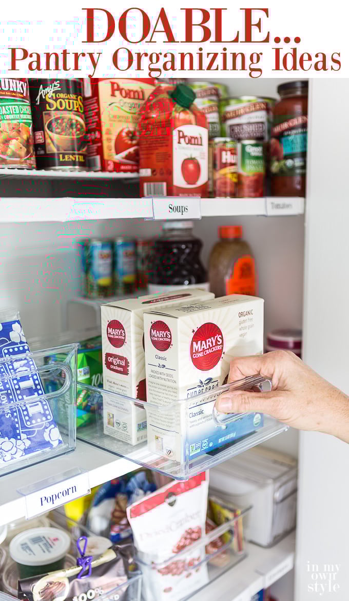 Small pantry closet organizing ideas that are doable on a budget. Plus free printable labels to use to label and organize the contents of your pantry.