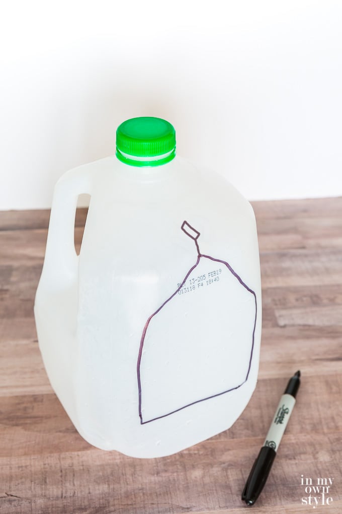 How to turn a milk jug into a paint bucket