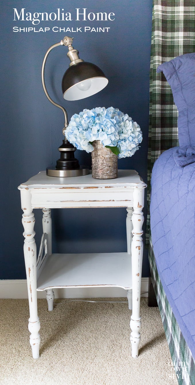Magnolia-Home by Joanna Gaines-Chalk-Painted-Table-in-the-color-Shiplap. #FixerUpper #MagnoliaHome #KILZ #JoannaGaines #chalkpaint #furniturebeforeandafter #thriftstorefurniture