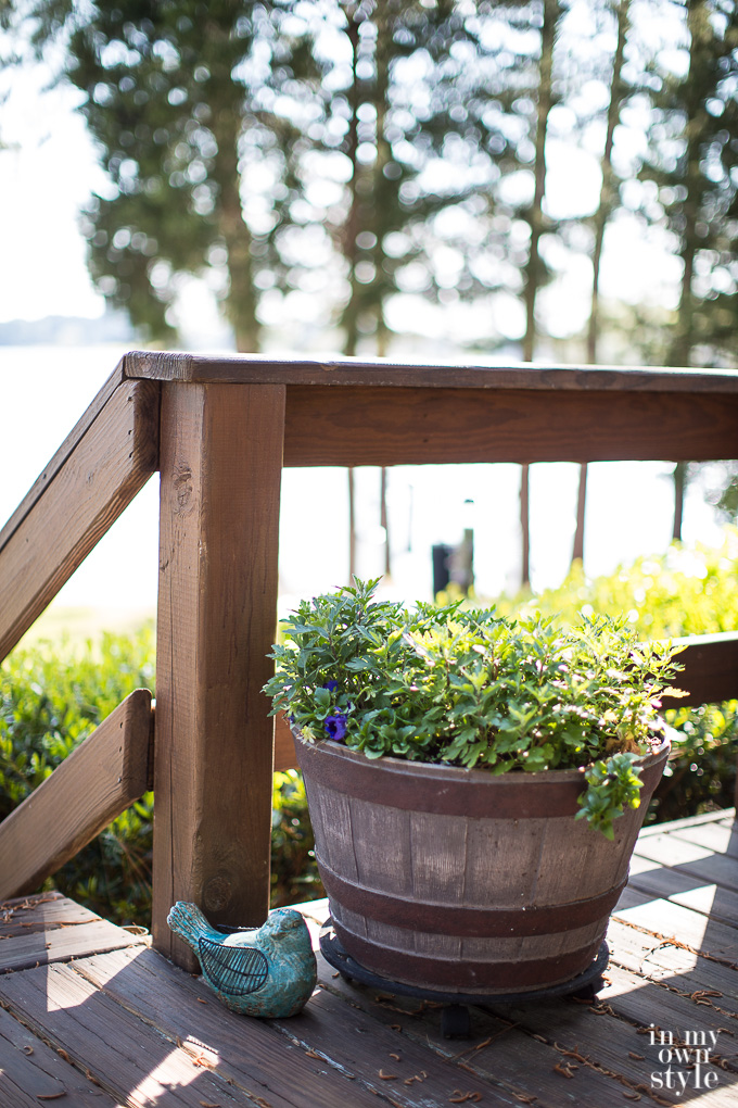 Outdoor deck decorating ideas