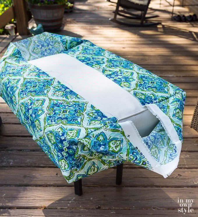 Cushion slipcover tutorial that has no piping or zippers.