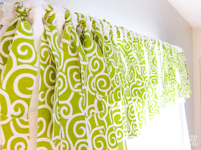 easy no sew window valance in lime green and white