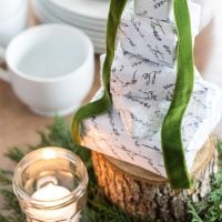 Christmas-Tree-Table-centerpiece-made-with-small-boxes-and-free-printable-of-French-Script-paper