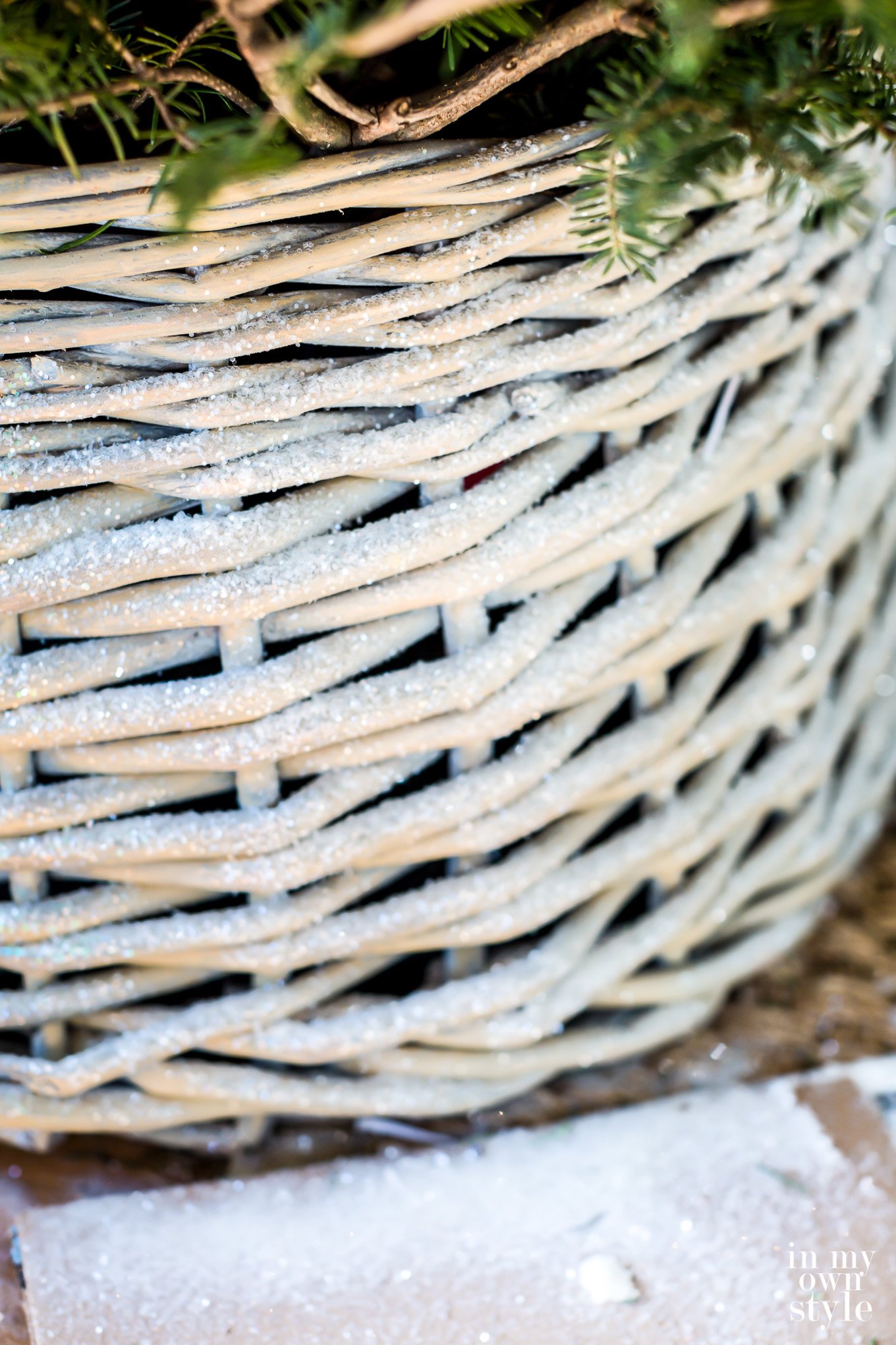 Wicker Christmas Tree collar getting a coat of glitter