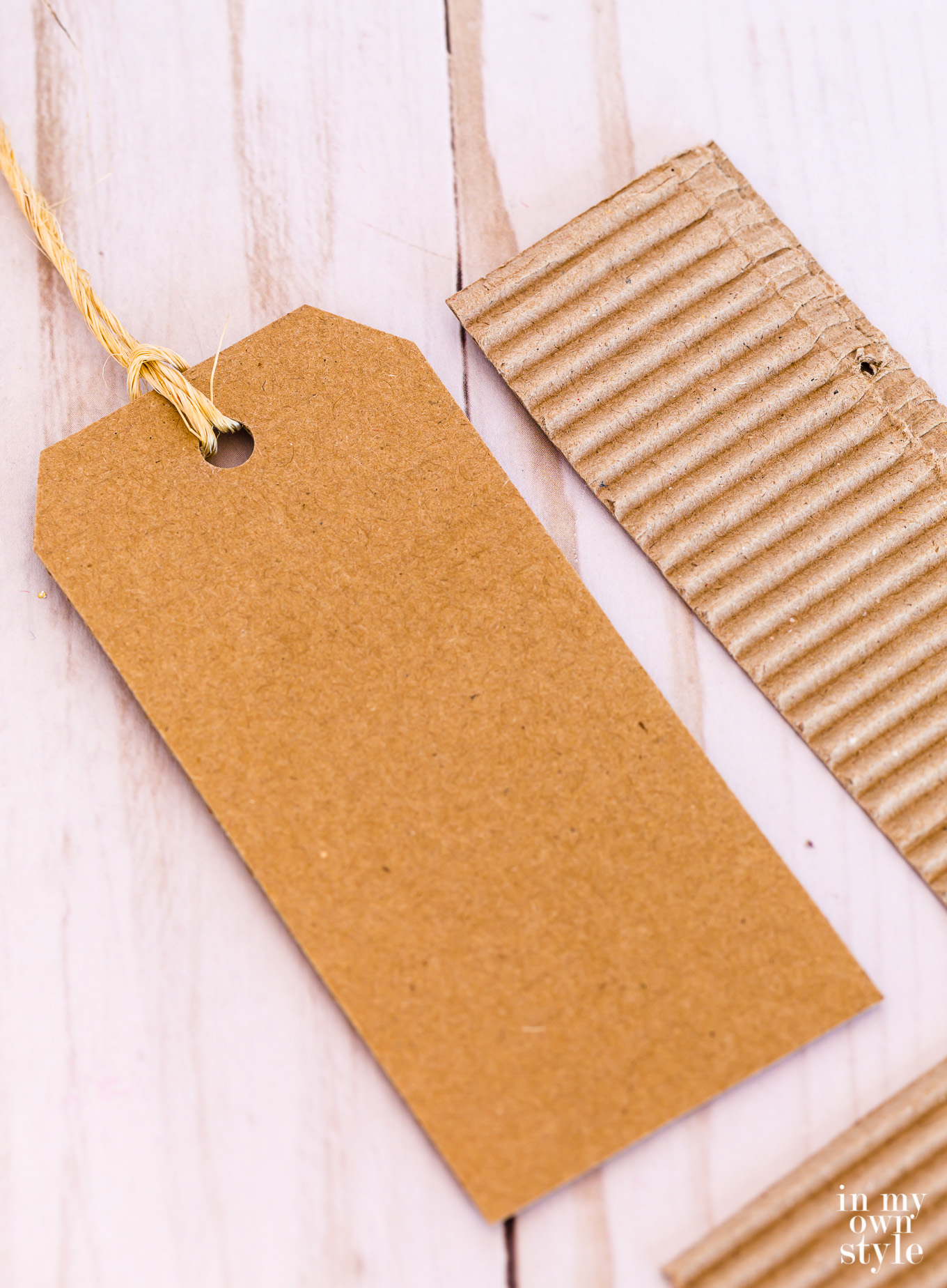Gift Tag Free Printable and Template to make and customize gift tags made using cardboard.