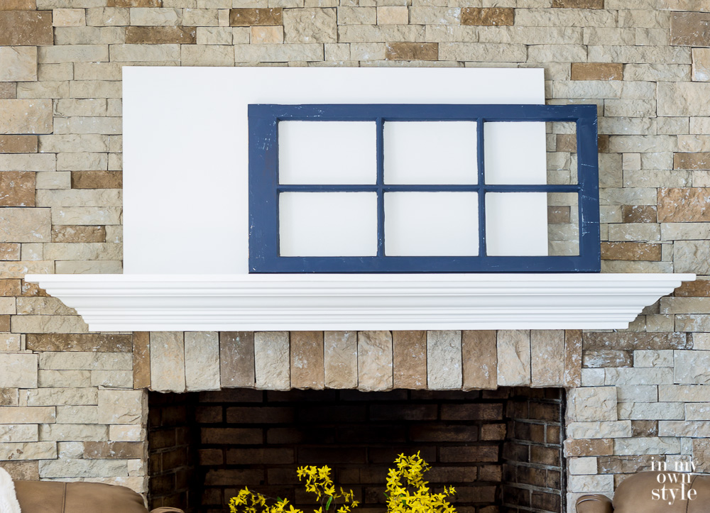Layer different color items in layers on mantel