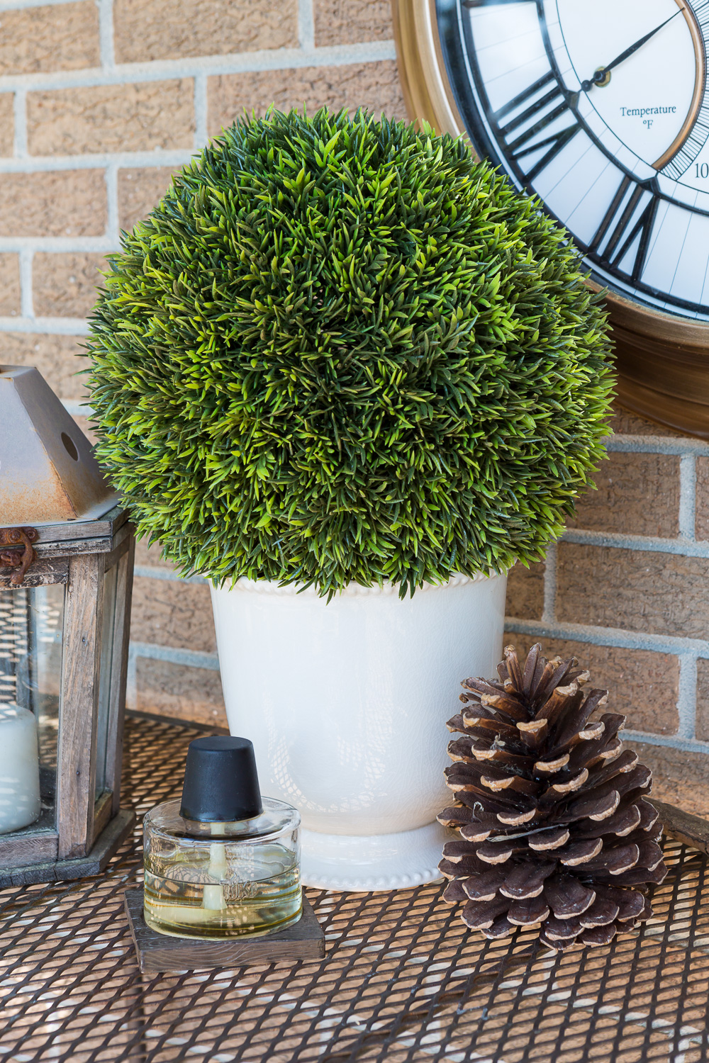 outdoor deck decorating with nature ideas