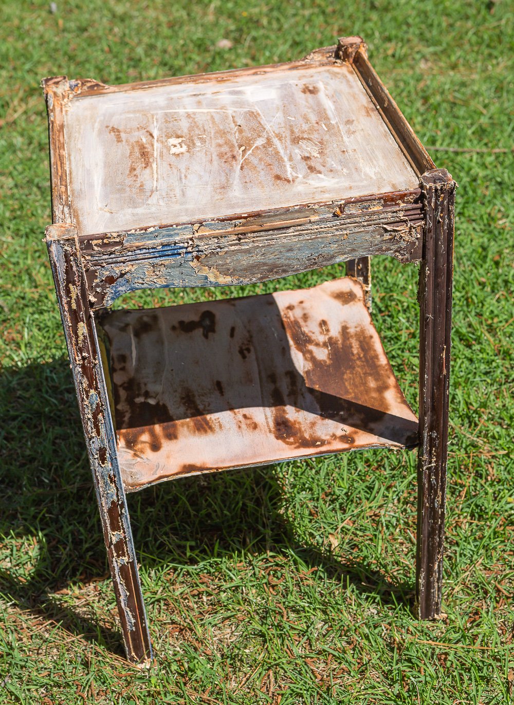 how to Strip painted furniture
