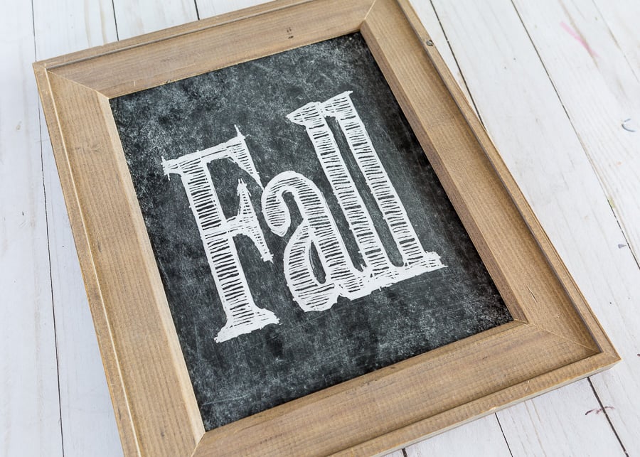 Free fall printable that says Fall in a wood frame