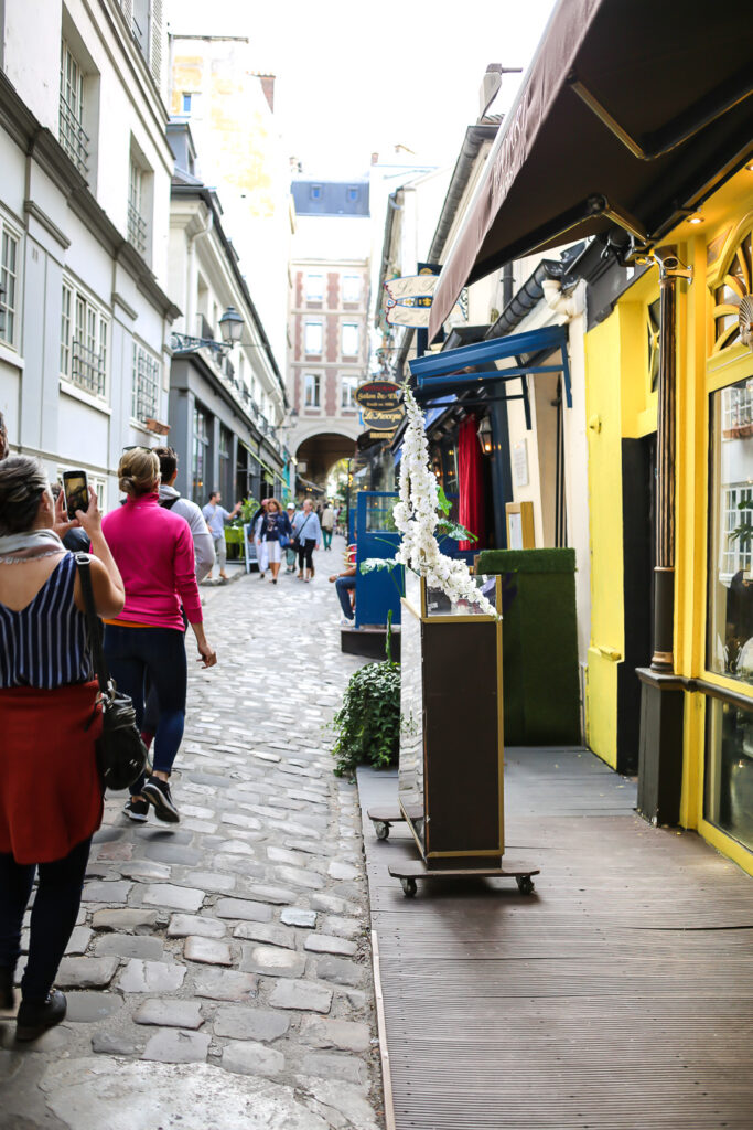 Rue de l'Ancienne Comedie in Paris