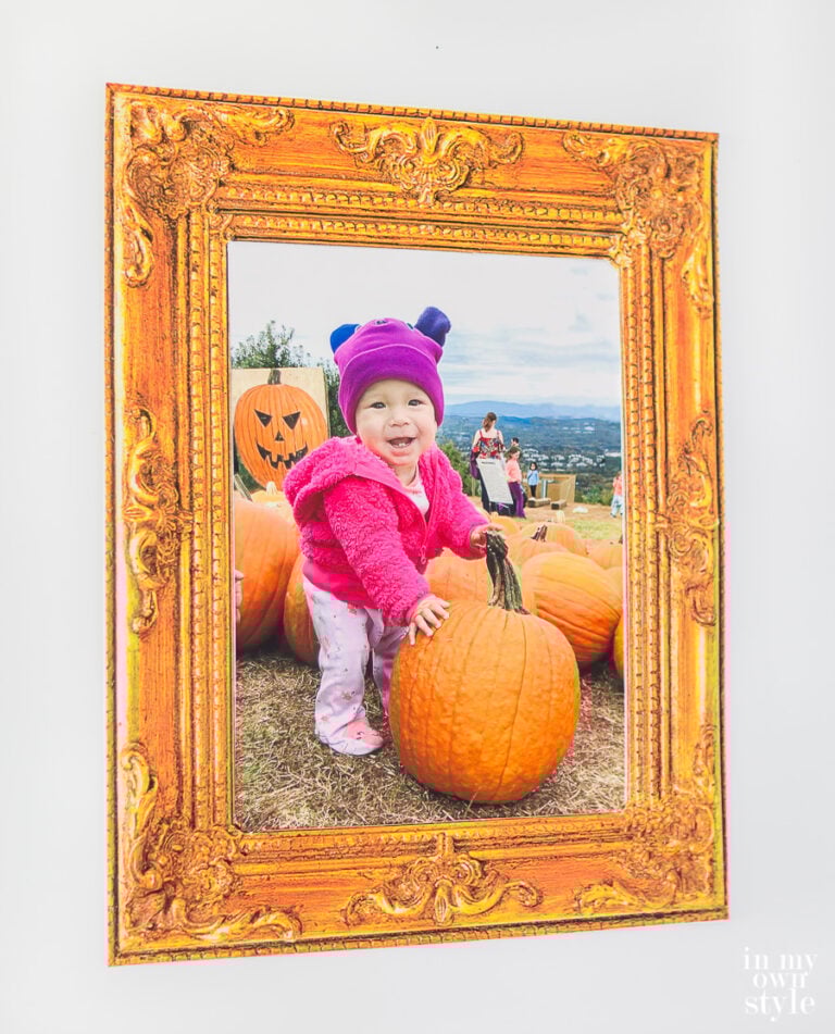 How to make a free printable classic photo frame to hang on a fridge to display kids art and photos. #DIYHomeDecor #DIYMagnets #FridgePhotos #HomeCrafts #PhotoFrame #CraftyDIY #Magnetic Picture Frames #FreePrintable