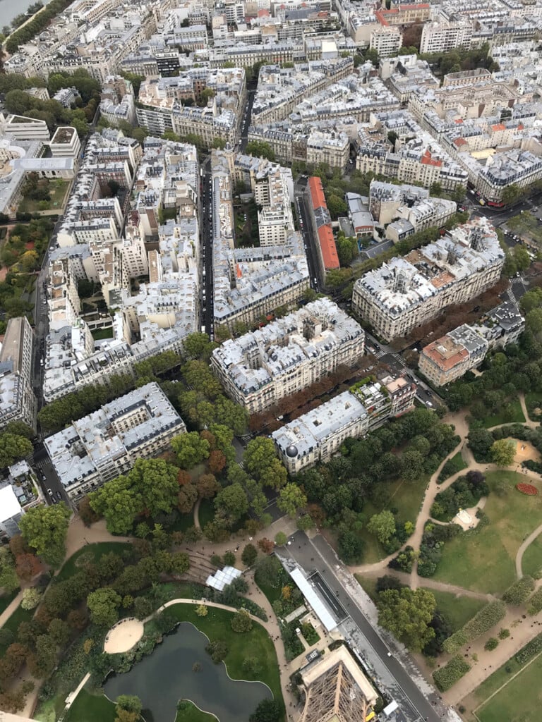 Looking-down-on-Paris-from-the-Eiffel-Tower