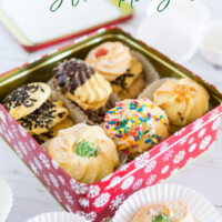 Christmas cookie box ideas.