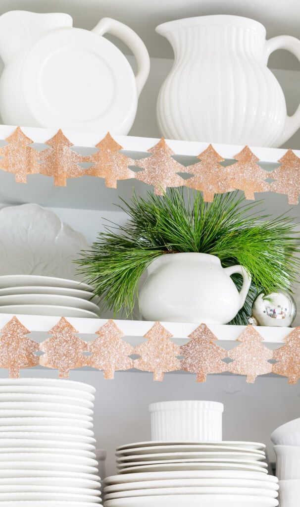 Pine-tree-Paper-Chain-decorated-kitchen-shelves