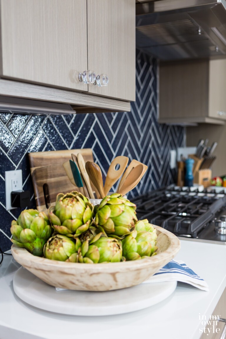 Kitchen counter