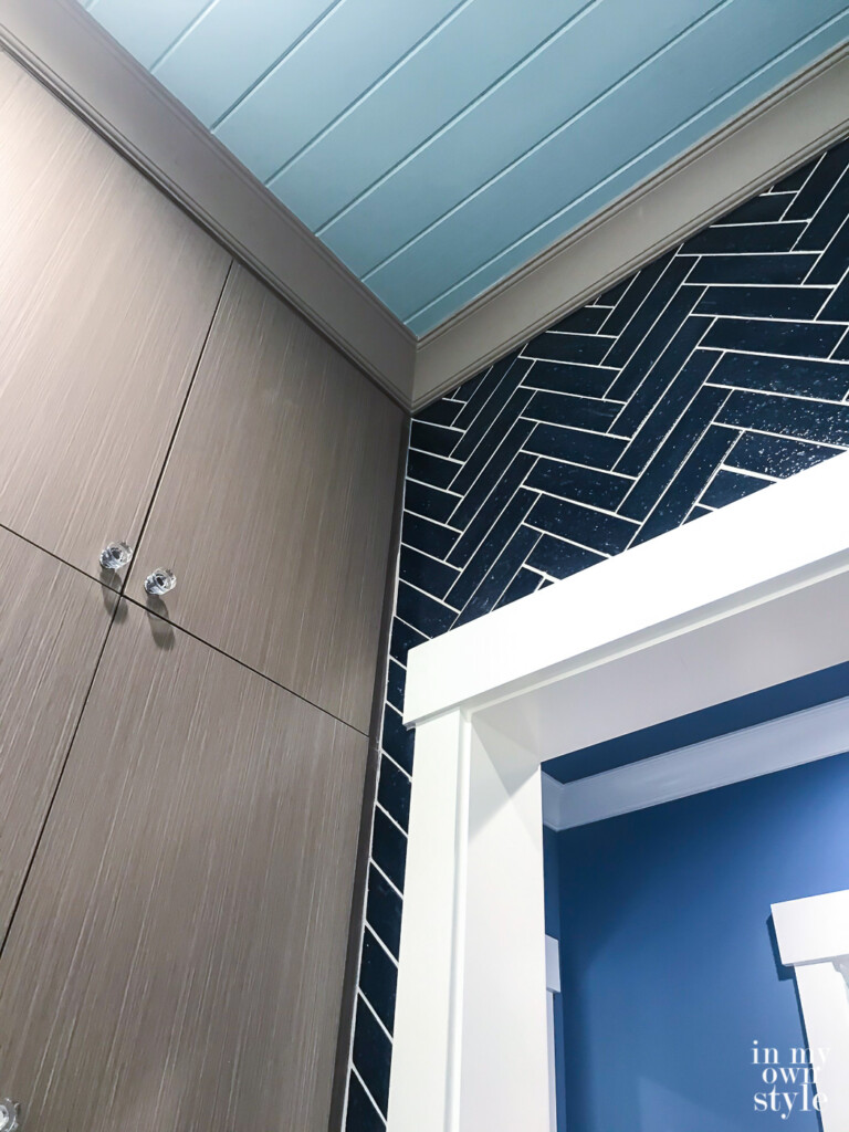 Texture and color combinations used in the HGTV Dream Home kitchen
