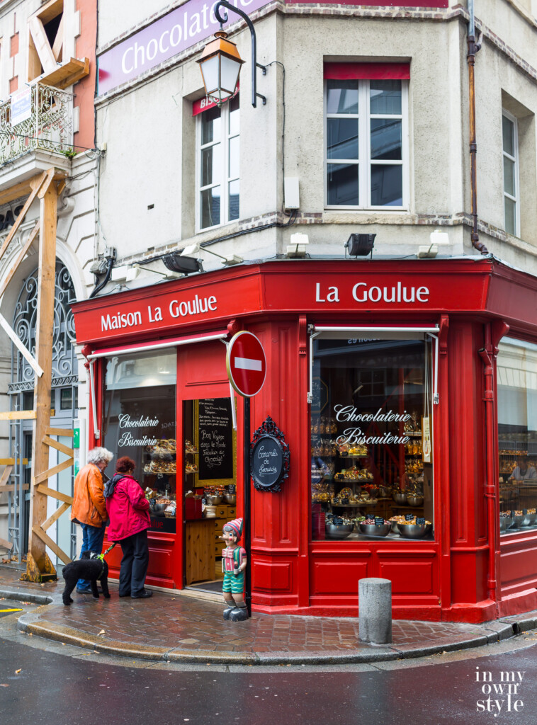 Red storefront in Honfleur