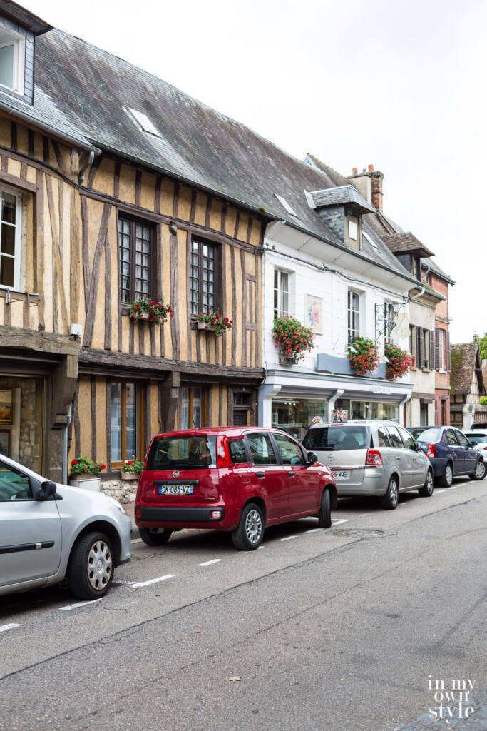 a Town in France from the Middle Ages still vibrant