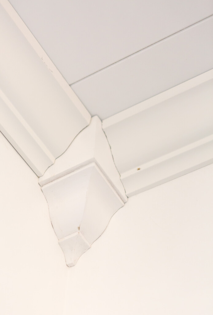 How to install No miter cut corners for crown molding