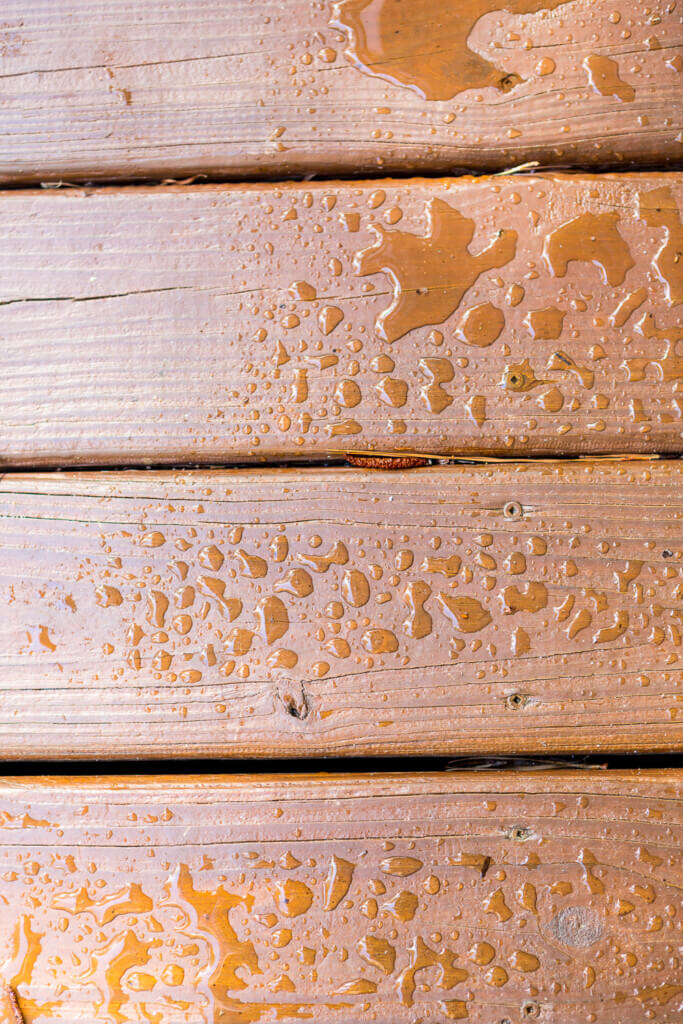 Water repelling on Behr Semi-Transparent Stain