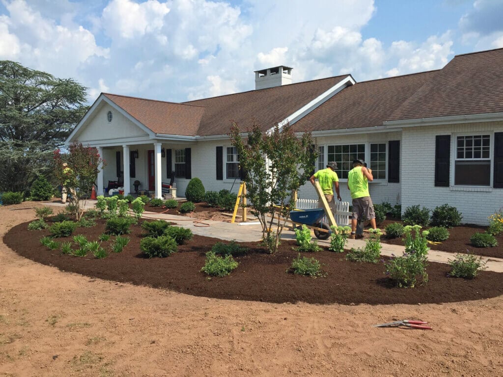 landscaping-front-of-house