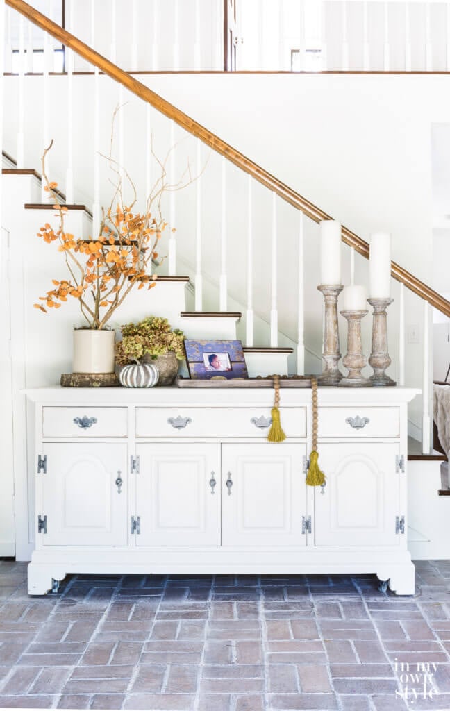 Entryway fall decorating ideas using what you already own.