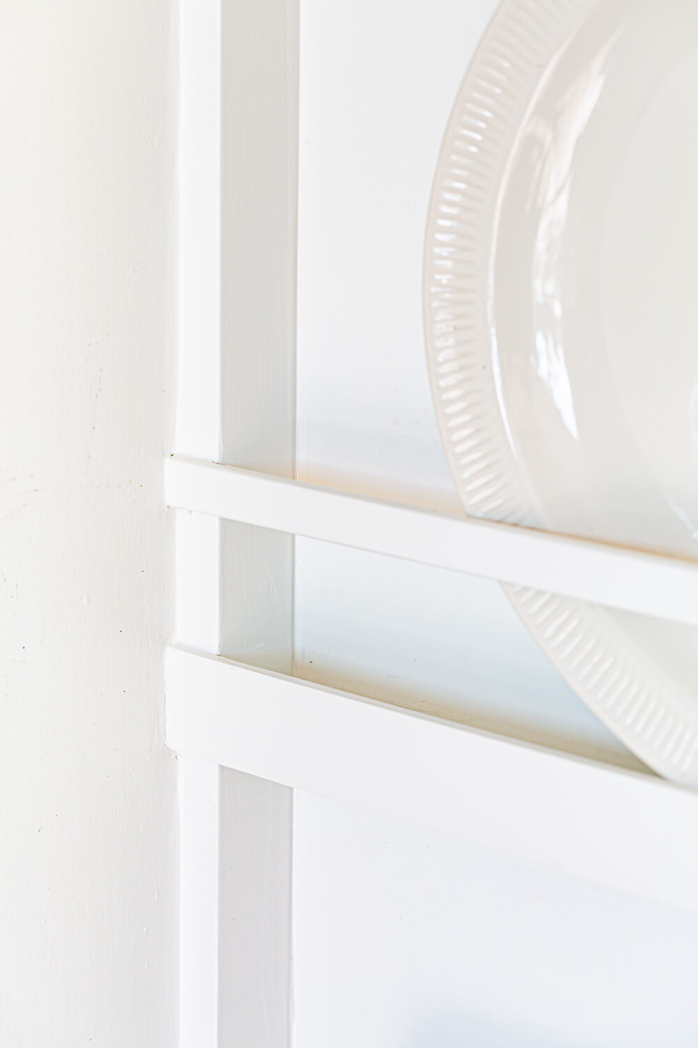 Wood Guard and safety rail placement on wood plate rack