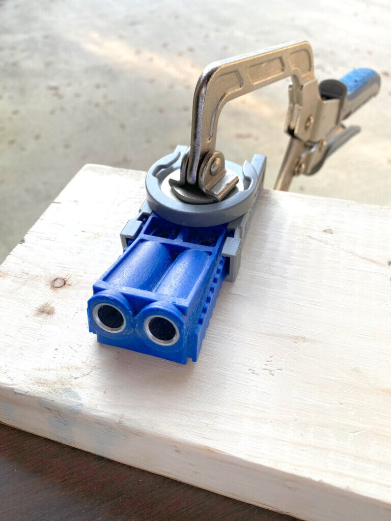 Kreg R3 jig clamped on wood.