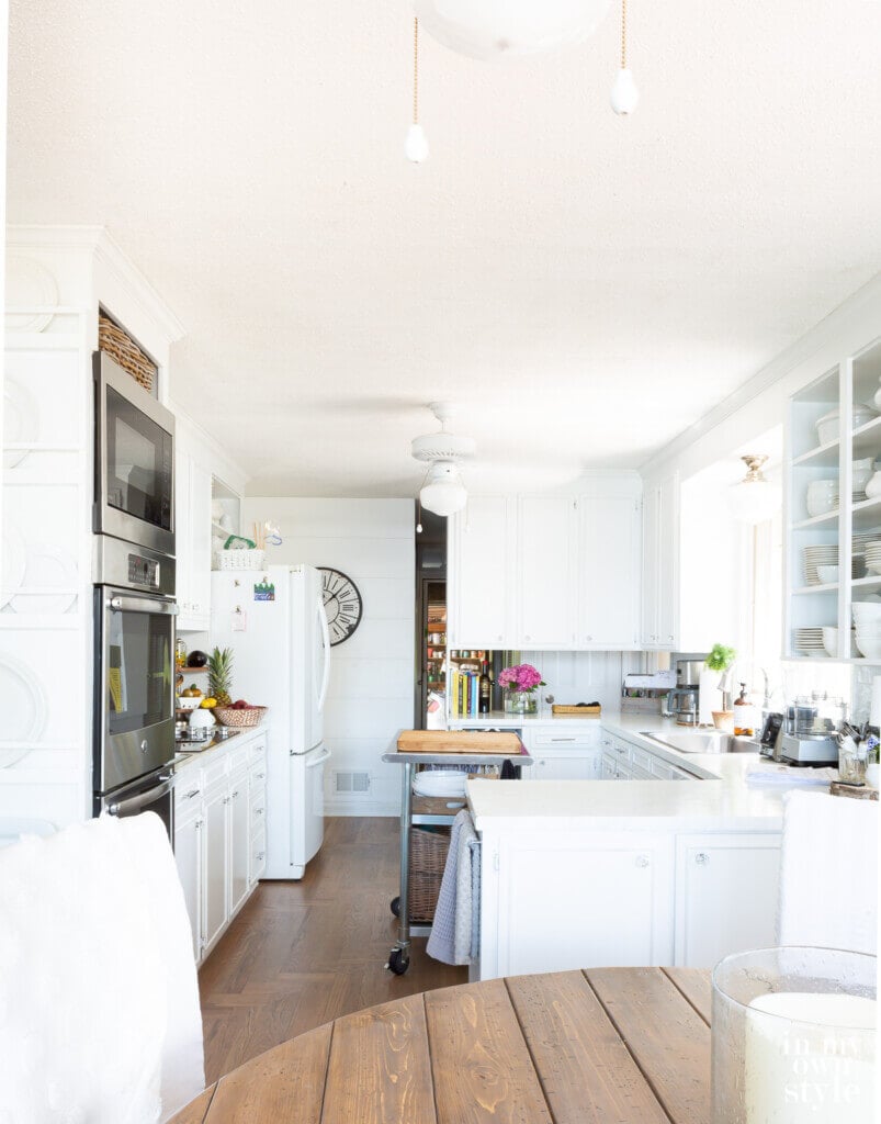 Small kitchen counter top organization