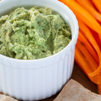 No Oil White Bean and Basil Hummus Recipe