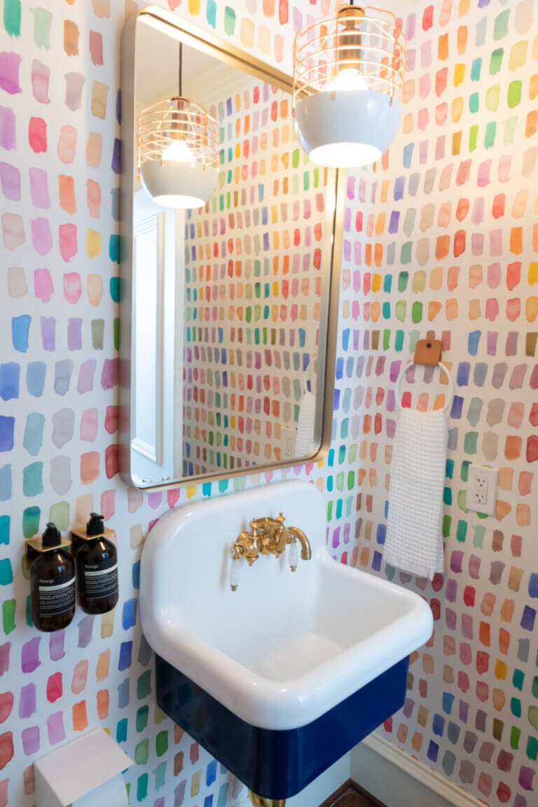 Water color wallpaper in bathroom