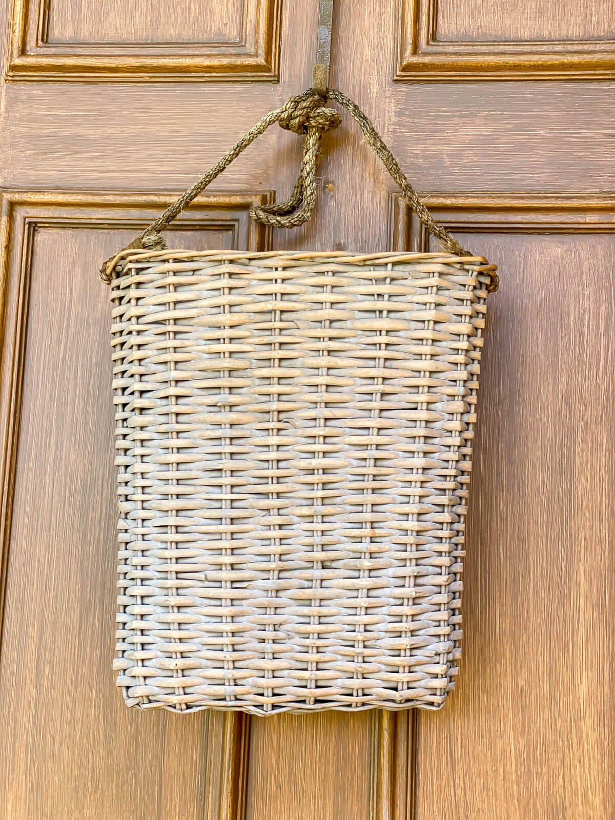 How to hang a front door basket