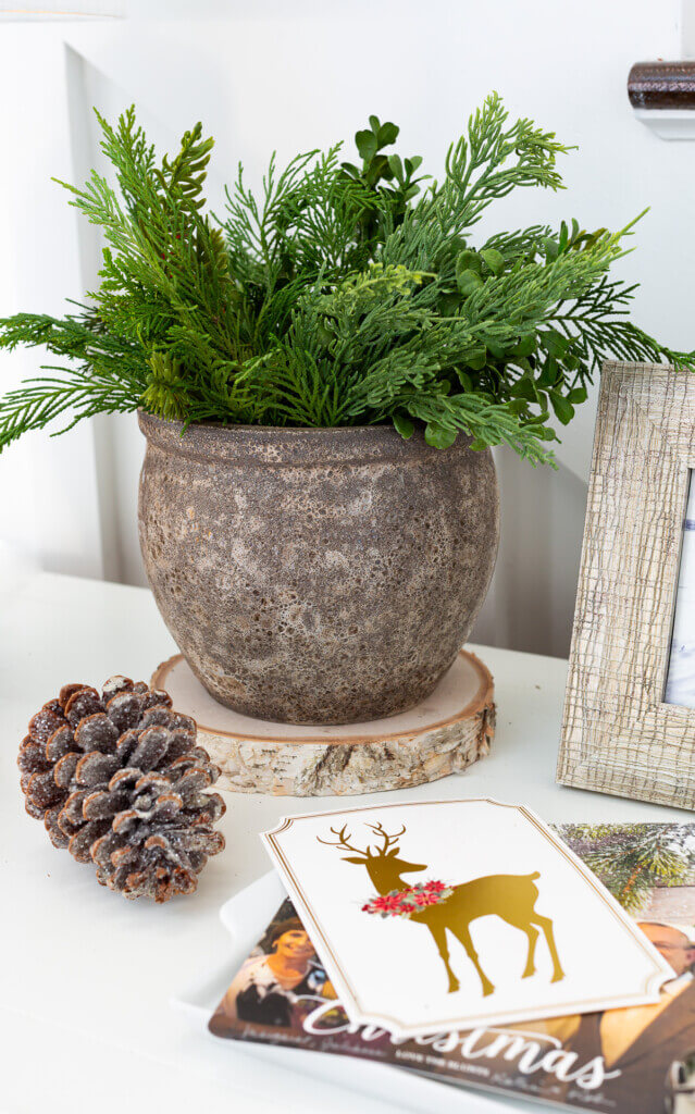 A few decorations in natural tones.