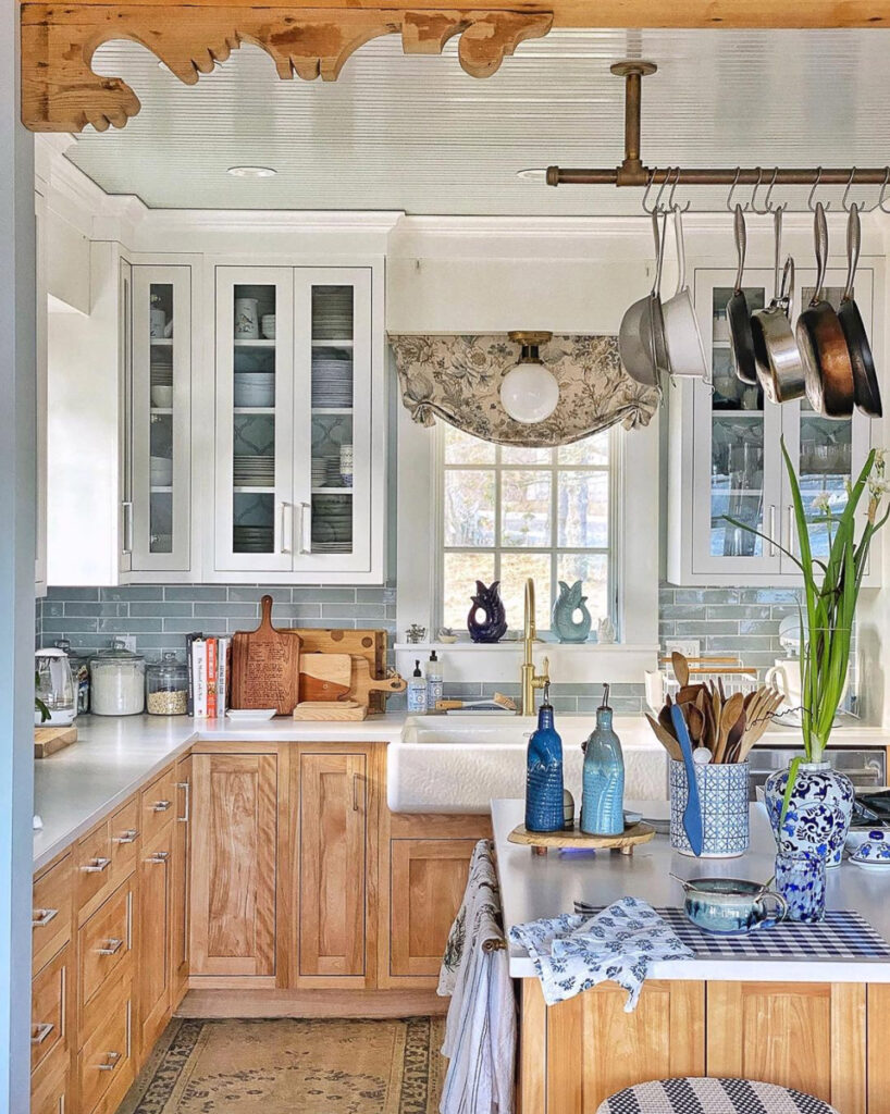 cozy cottage kitchen