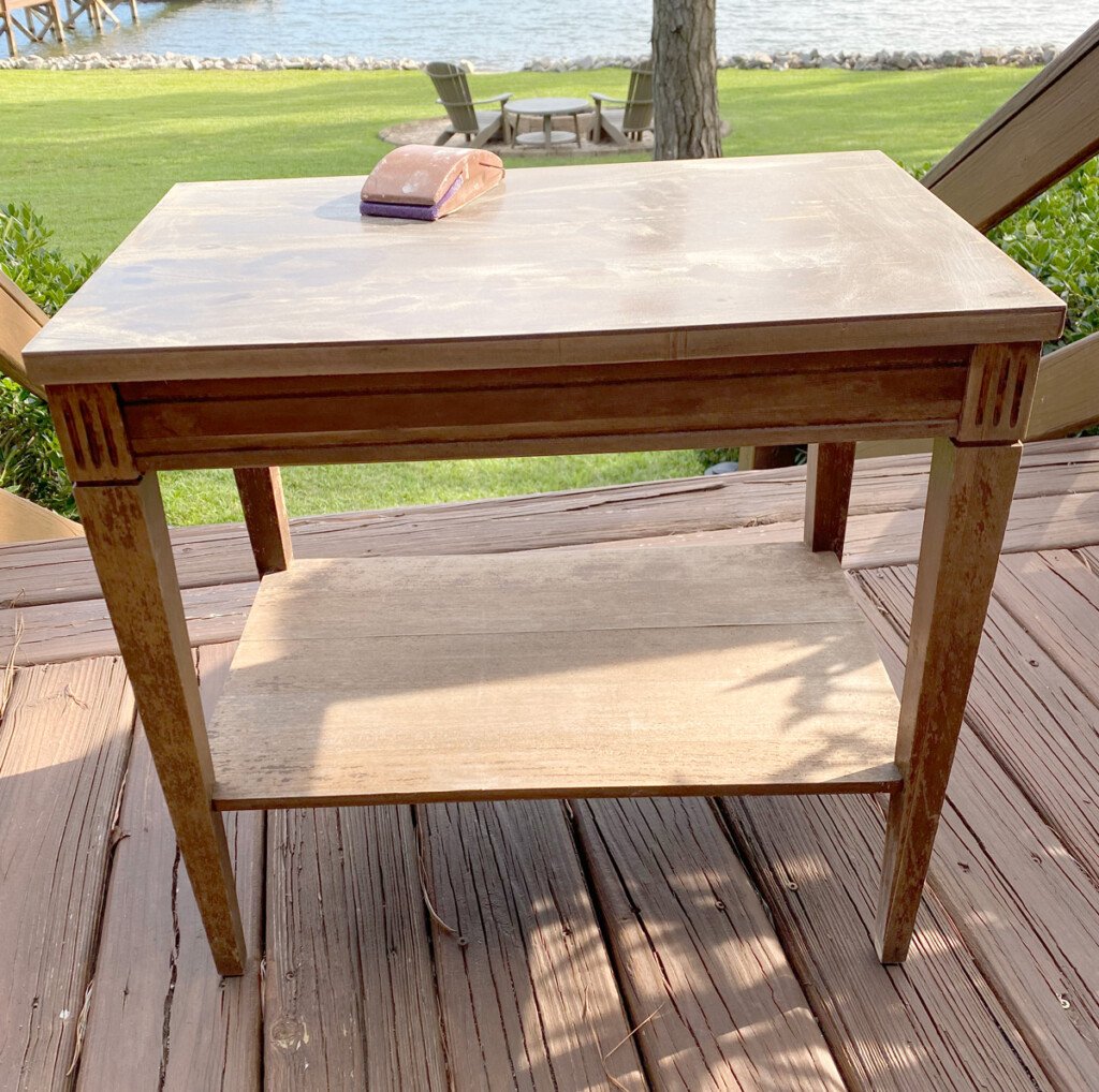 thrift-store-end-table-before-getting-a-makeover