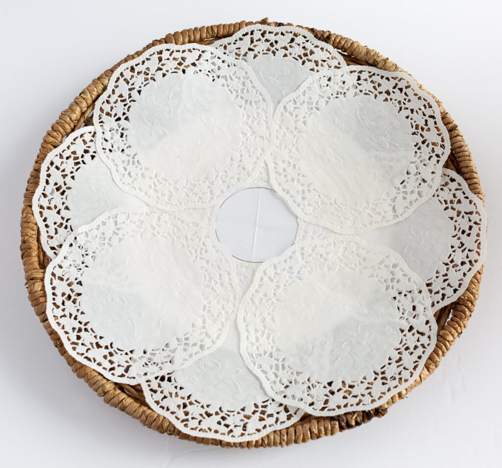 How to make paper doilies into a plate charger